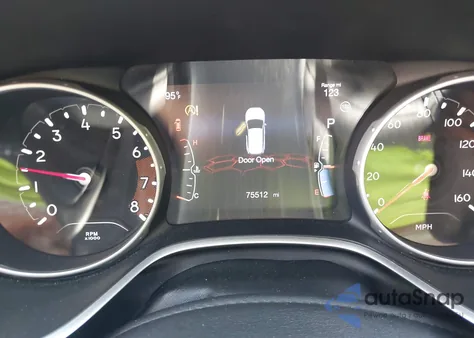 2021 Jeep Compass Latitude 4X4 из США, поврежденный, VIN 3C4NJDBBXMT598986